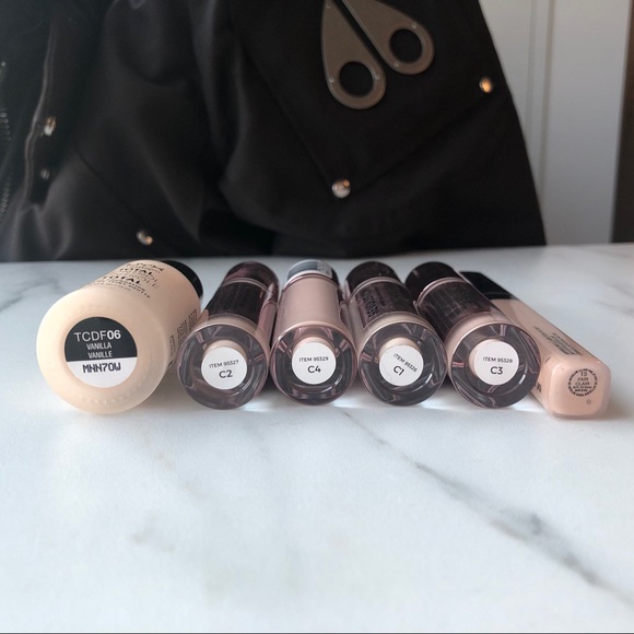 🔥2/$30.Concealer bundle - Picture 2 of 2